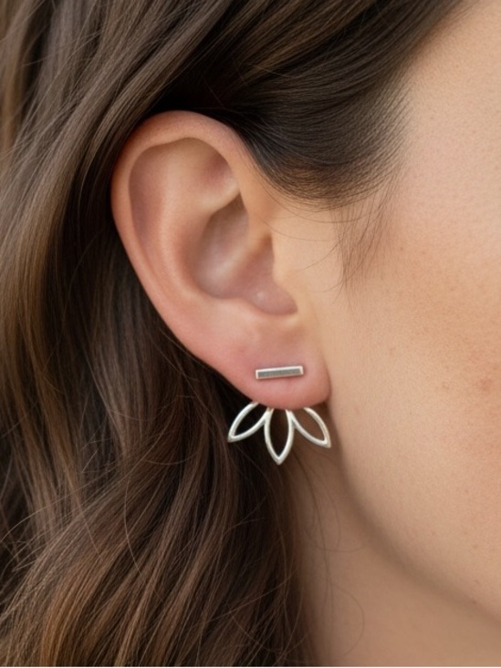 Urban Outfitters Jewelry - Minimalist Boho Indie Leaf/Flower Stud Earrings